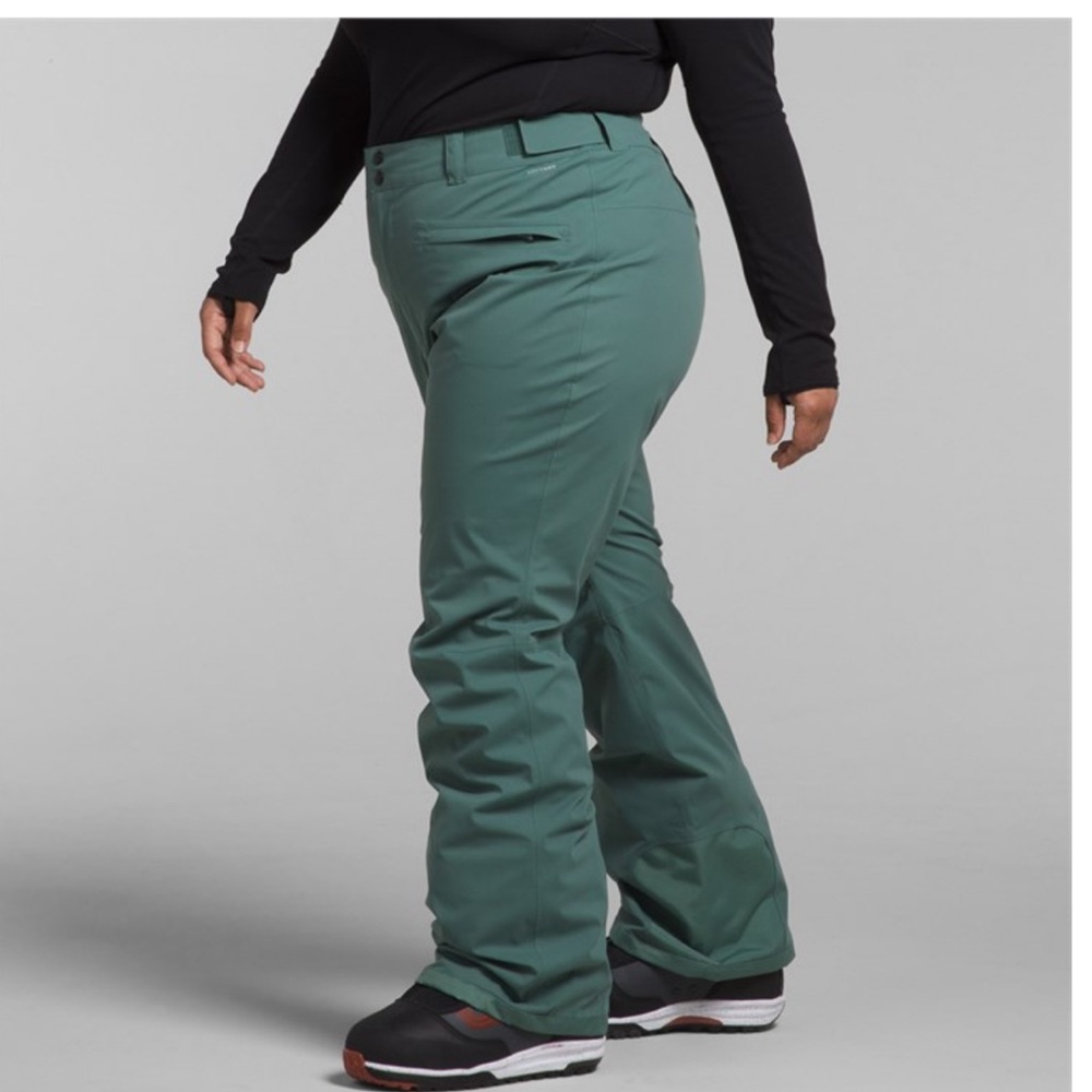 The North Face women’s plus freedom snow pant dark sage - Picture 2 of 15